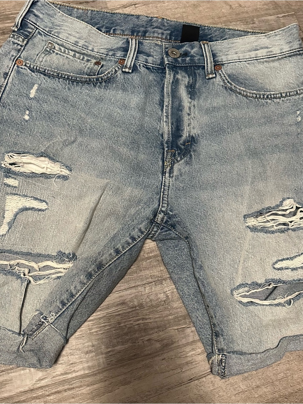 American Eagle Outfitters Light Blue Distressed Men's Jean Shorts